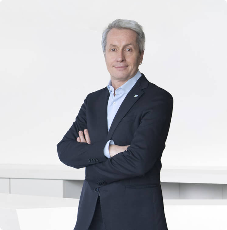 Portrait von Mag. Alfred Berger im Anzug